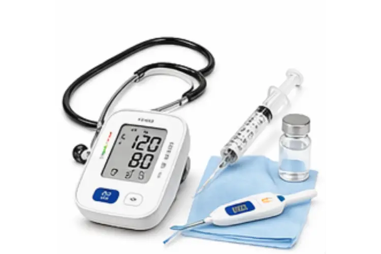 Équipements de protection médicale pour professionnels de santé incluant vêtements et accessoires de sécurité